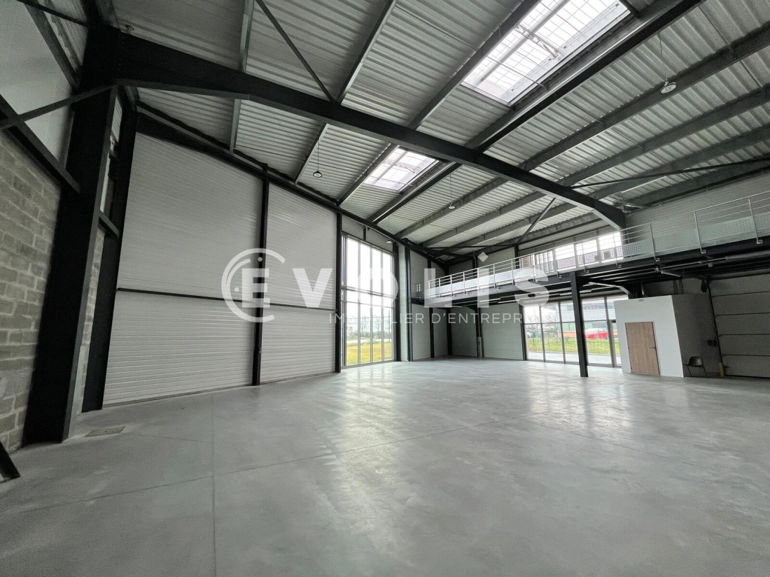 Photo 12 – location Entrepôts / activités	TRESSES (33370)