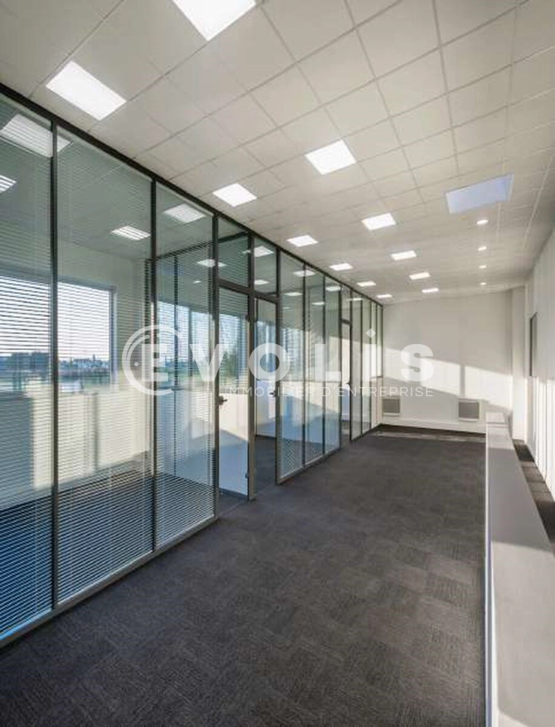 Photo 9 – vente Entrepôts / activités	TREMBLAY EN FRANCE (93290)