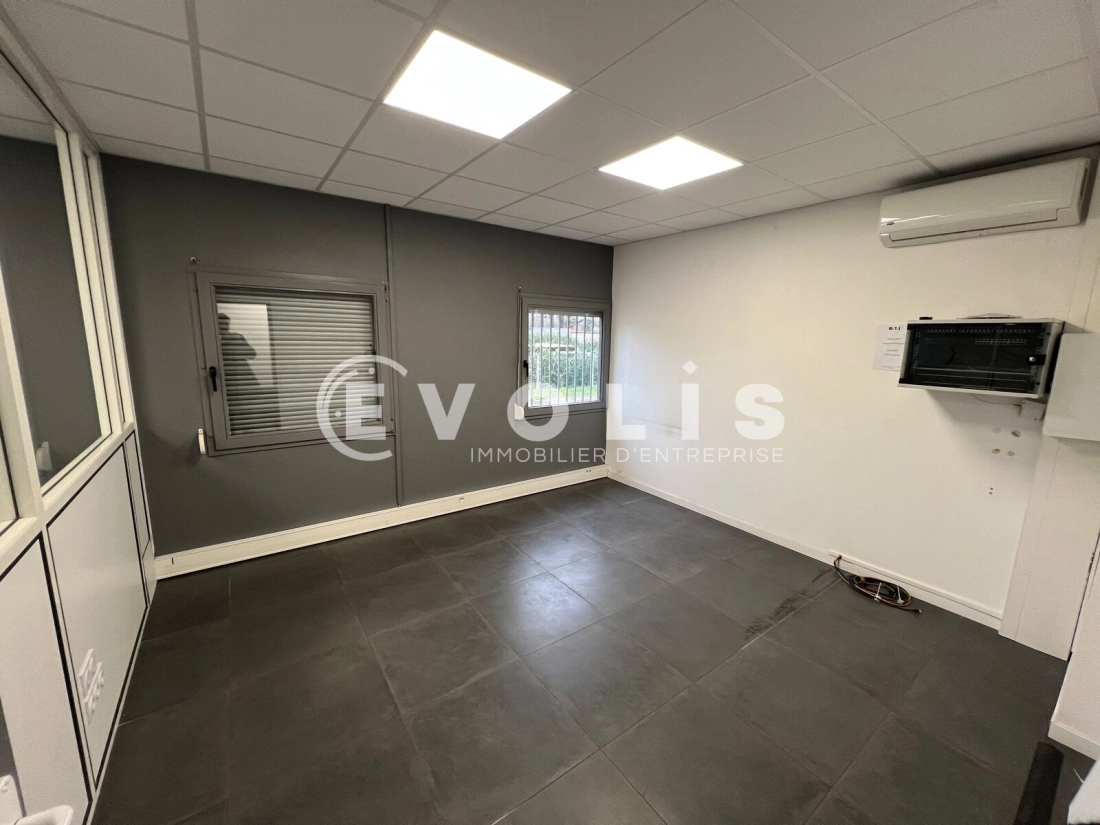 Photo 5 – location Entrepôts / activités	FEYZIN (69320)