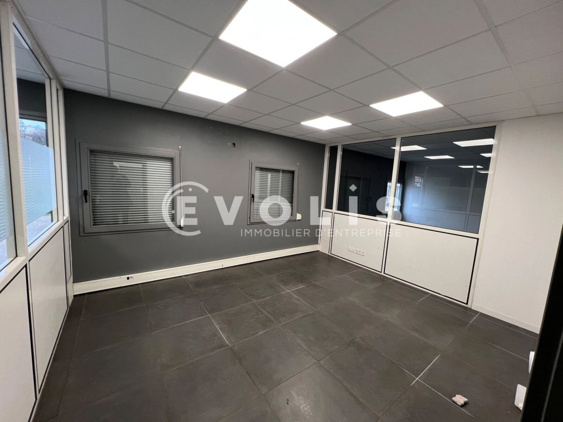 Photo 6 – location Entrepôts / activités	FEYZIN (69320)