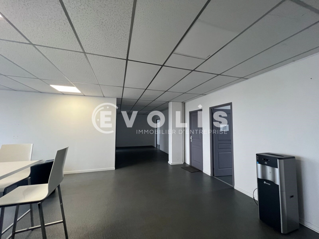 Photo 3 – vente bureaux	RIS ORANGIS (91130)