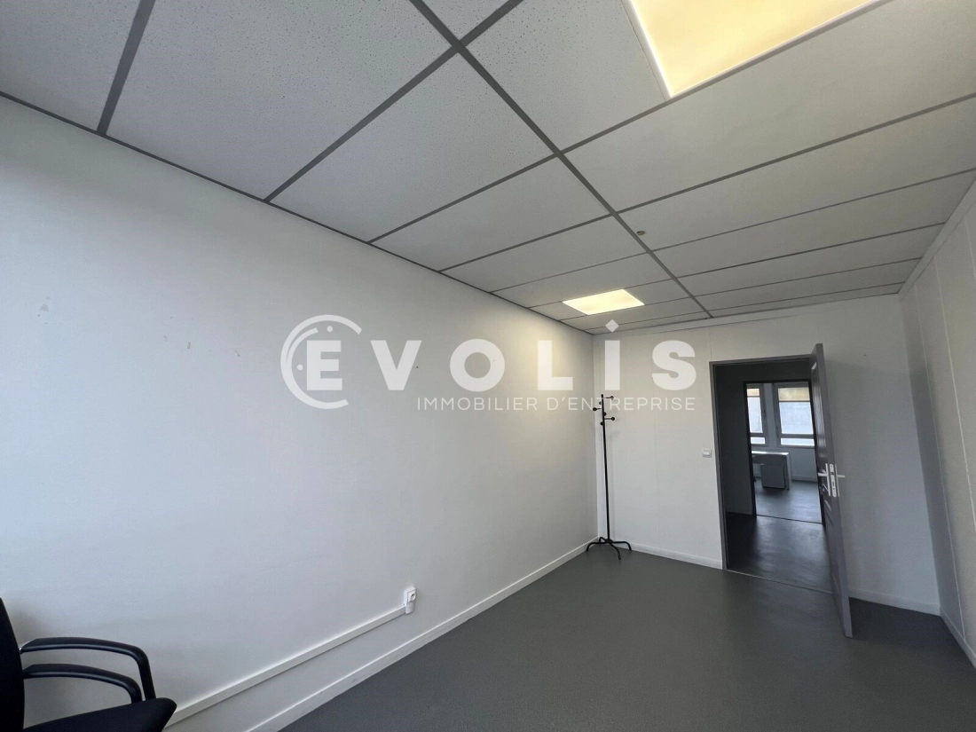 Photo 10 – vente bureaux	RIS ORANGIS (91130)