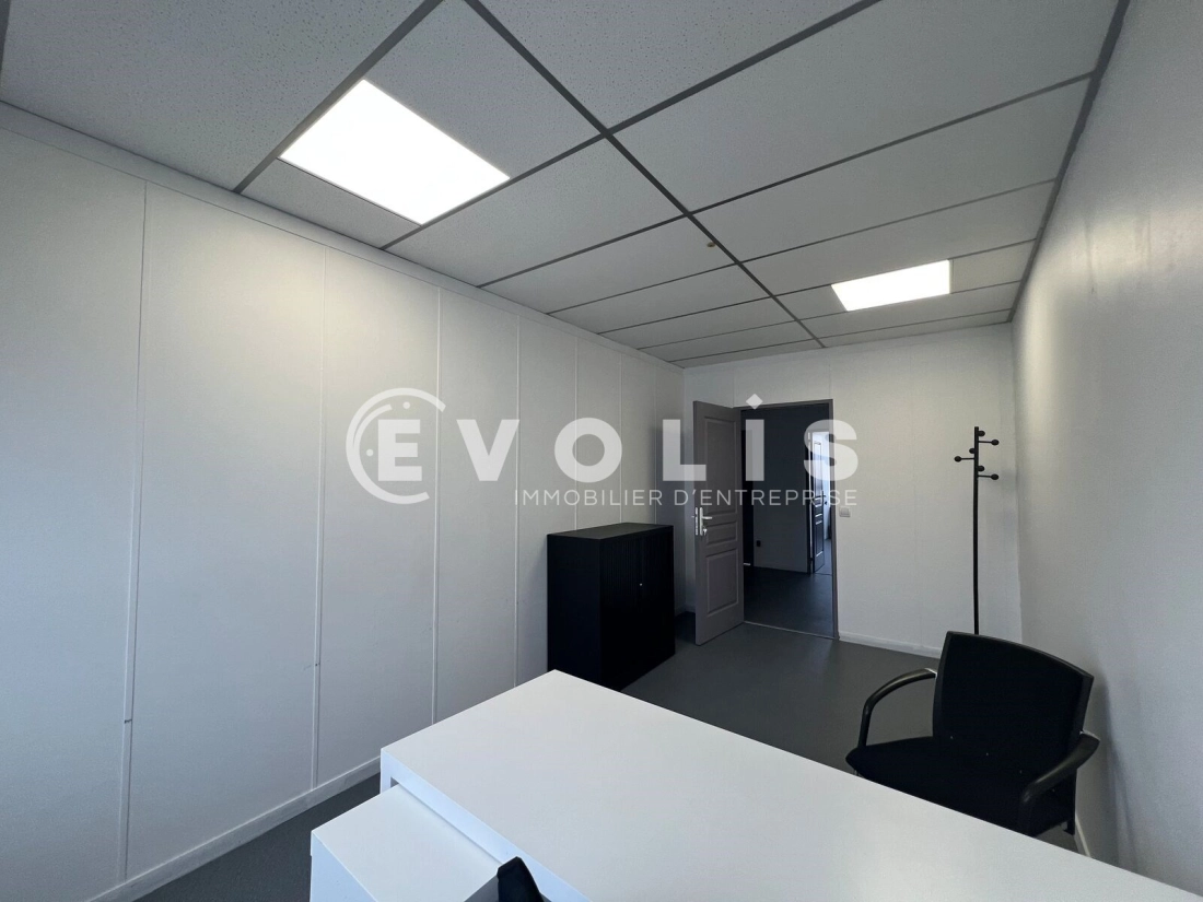 Photo 5 – vente bureaux	RIS ORANGIS (91130)