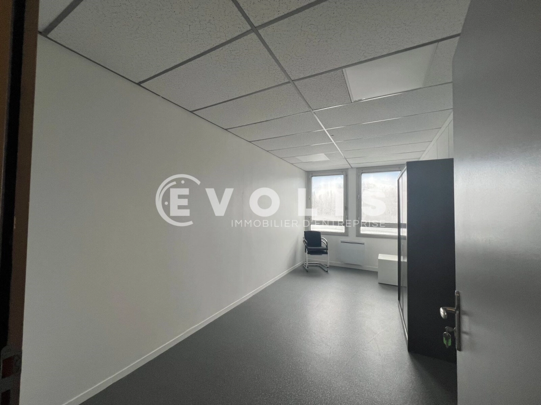 Photo 13 – vente bureaux	RIS ORANGIS (91130)