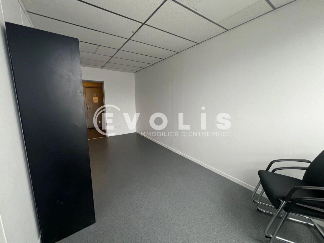 Photo 15 – vente bureaux	RIS ORANGIS (91130)