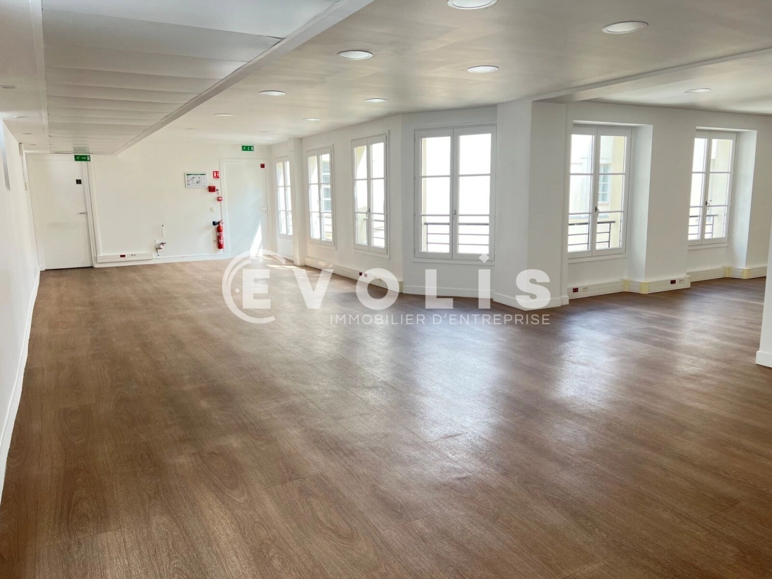 Photo 1 – location bureaux	PARIS (75009)