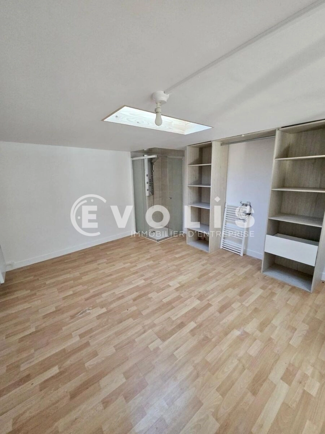 Photo 5 – vente Entrepôts / activités	ETAMPES (91150)