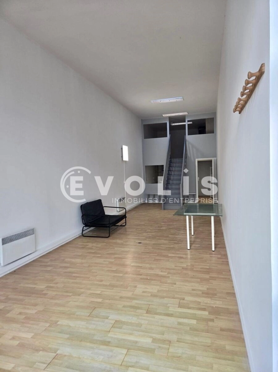 Photo 6 – vente Entrepôts / activités	ETAMPES (91150)