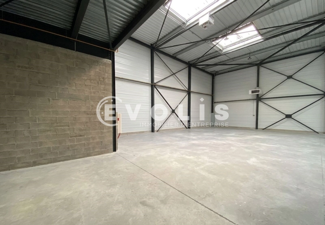 Photo 4 – vente Entrepôts / activités	BONDOUFLE (91070)