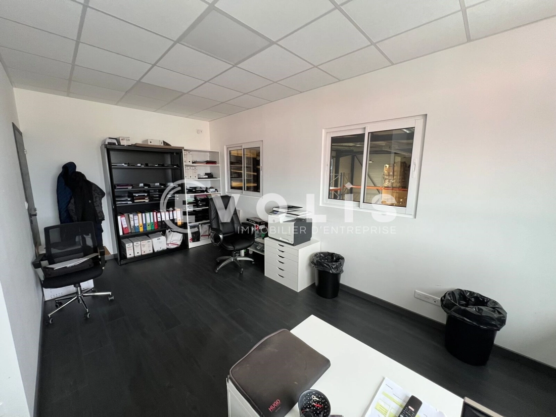 Photo 5 – location Entrepôts / activités	COLOMBIER SAUGNIEU (69124)