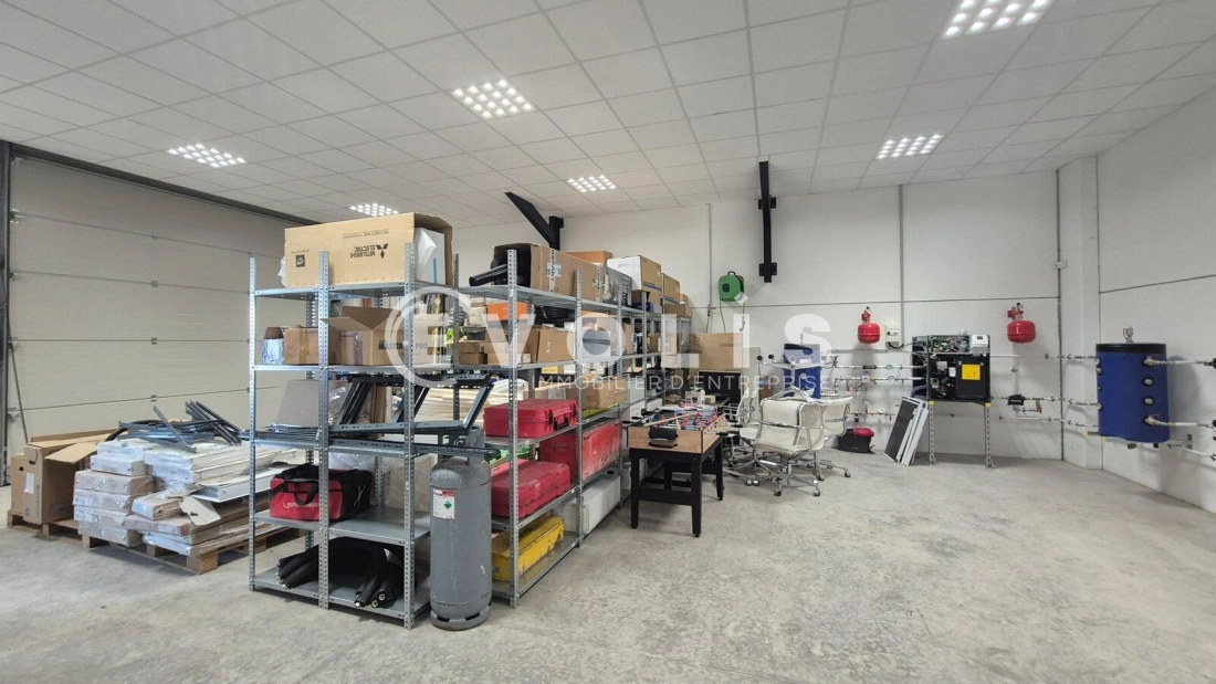 Photo 4 – vente Entrepôts / activités	SERRIS (77700)