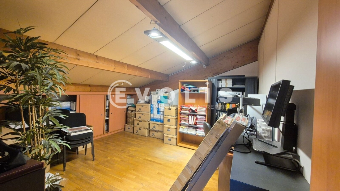 Photo 6 – vente Entrepôts / activités	EMERAINVILLE (77184)