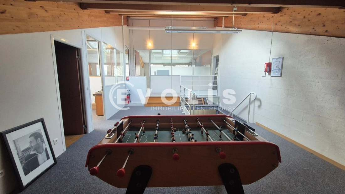 Photo 12 – vente Entrepôts / activités	EMERAINVILLE (77184)