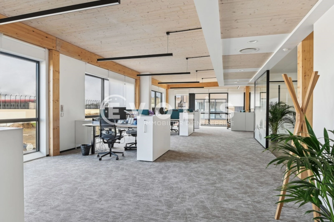 Photo 9 – location Entrepôts / activités	NANTERRE (92000)