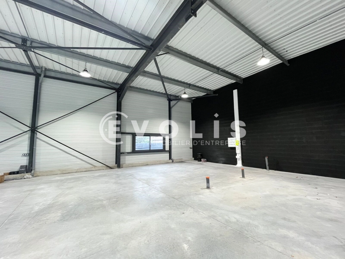 Photo 4 – location Entrepôts / activités	VILLENAVE D'ORNON (33140)