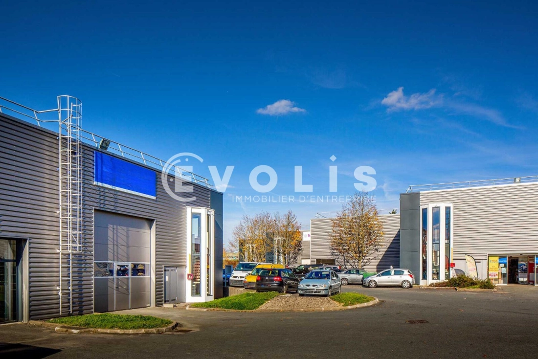 Photo 4 – location Entrepôts / activités	SAINTE GENEVIEVE DES BOIS (91700)