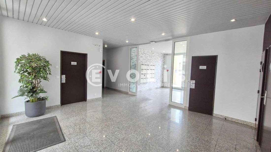 Photo 12 – location bureaux	BUSSY SAINT GEORGES (77600)