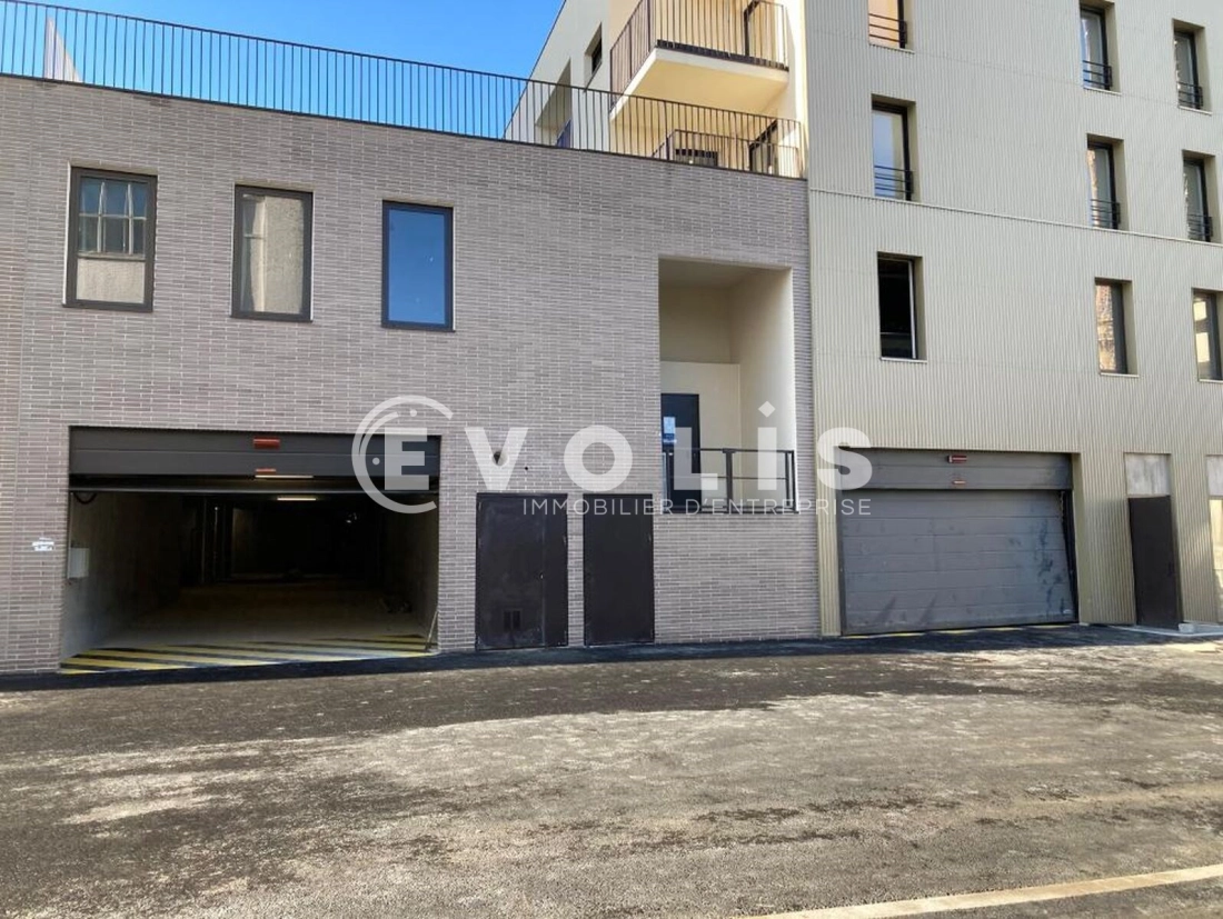 Photo 4 – location Entrepôts / activités	IVRY SUR SEINE (94200)