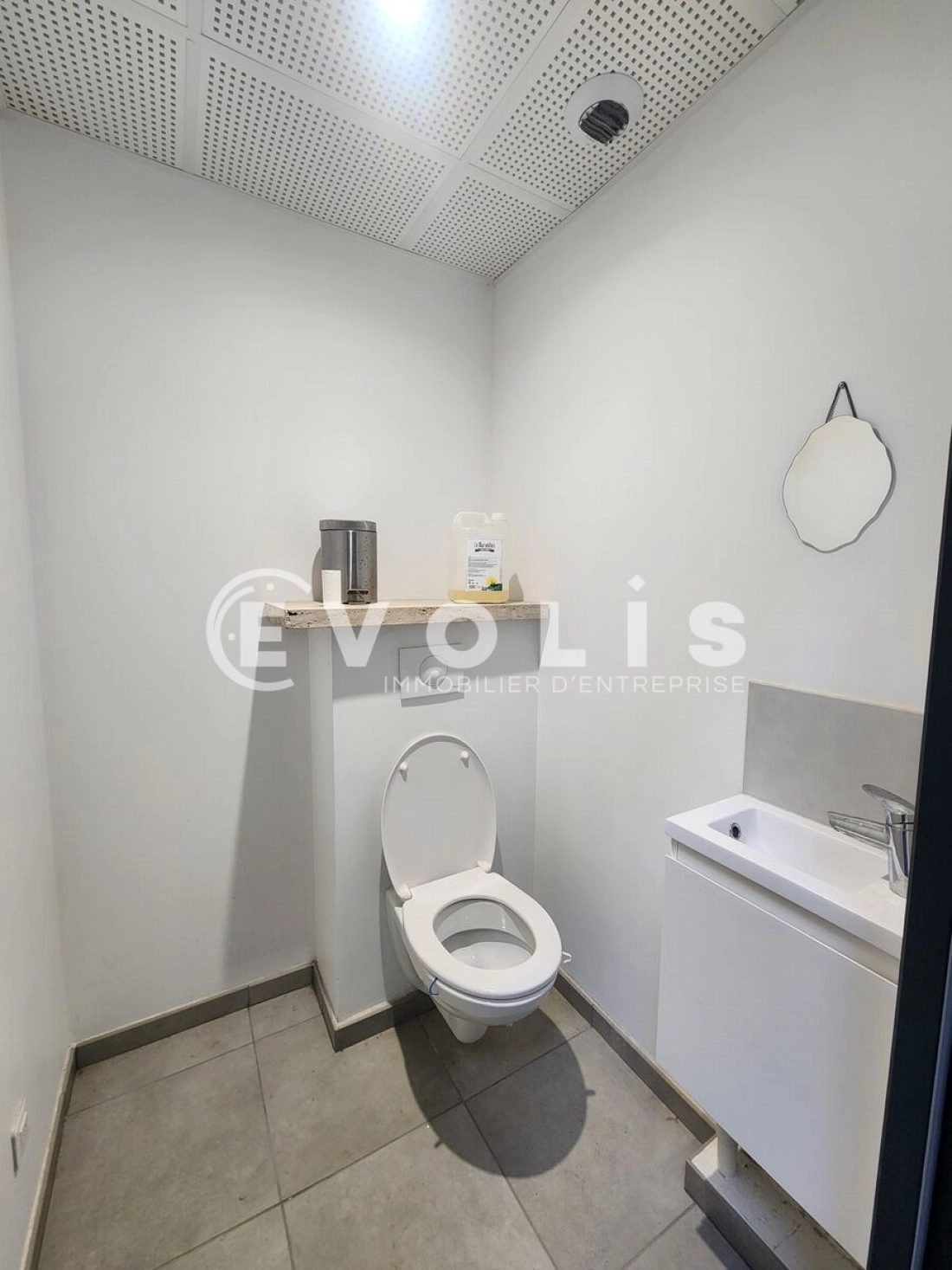 Photo 13 – location Entrepôts / activités	GENAS (69740)