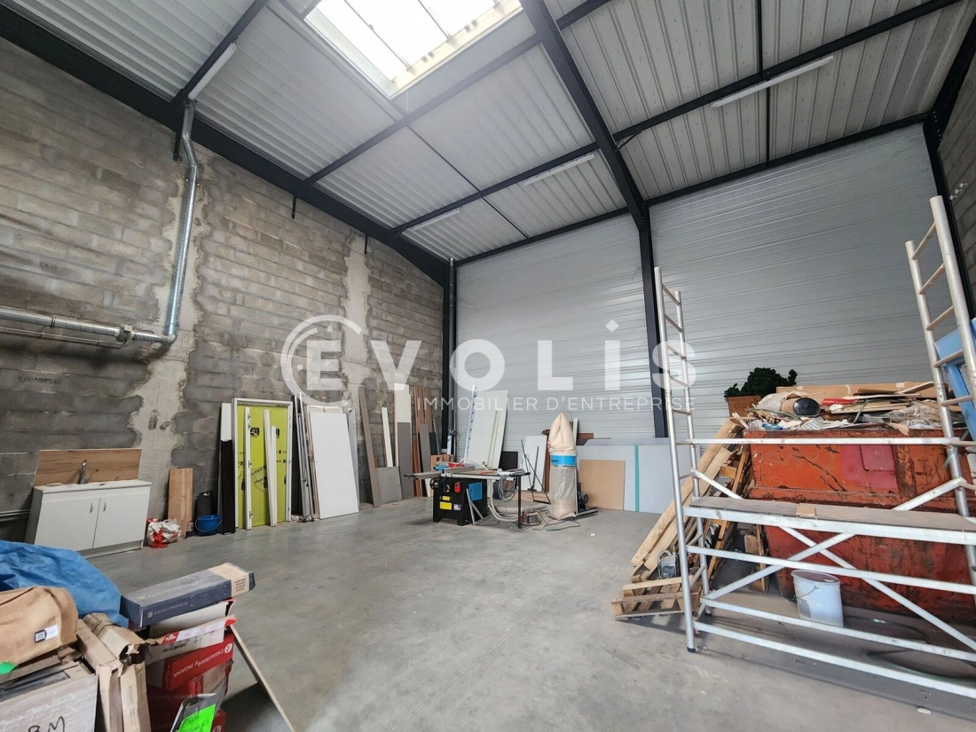 Photo 8 – location Entrepôts / activités	GENAS (69740)