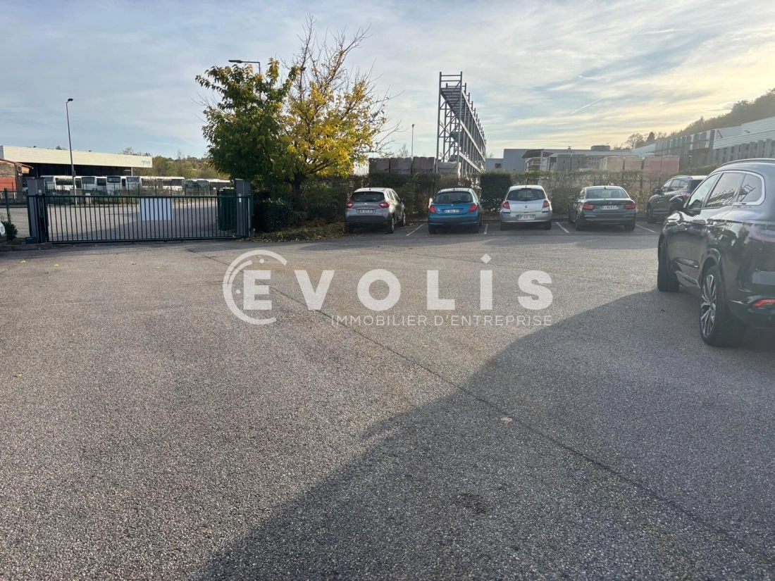 Photo 5 – location Entrepôts / activités	CHAPONOST (69630)