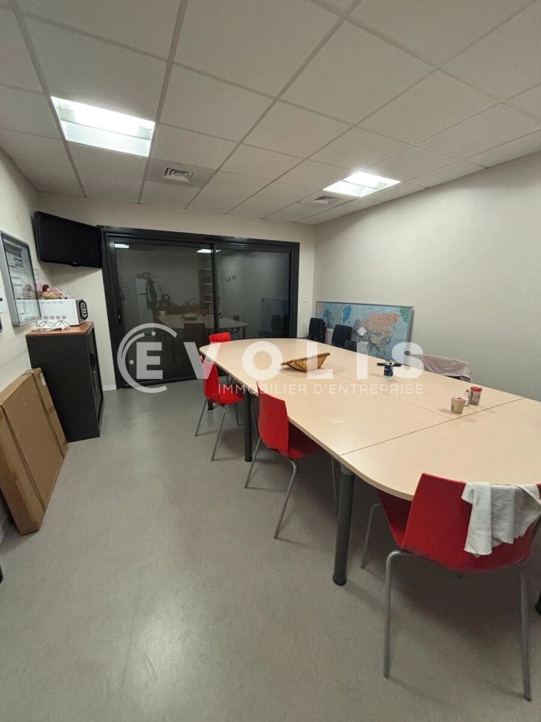 Photo 12 – location Entrepôts / activités	CHAPONOST (69630)