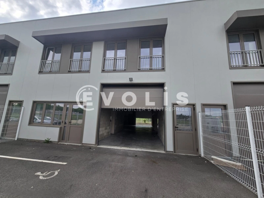Photo 12 – location Entrepôts / activités	ETRECHY (91580)