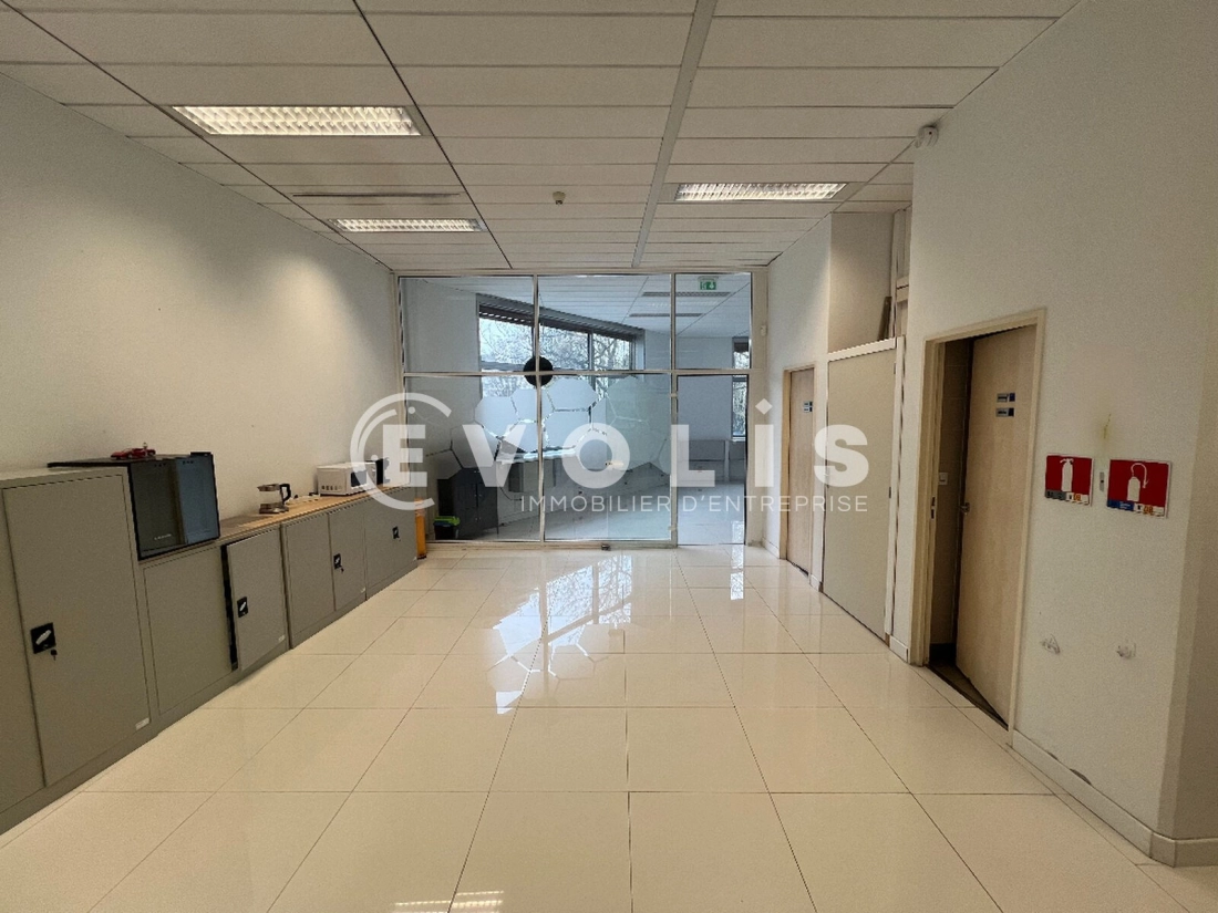 Photo 4 – vente bureaux	NOISY LE GRAND (93160)