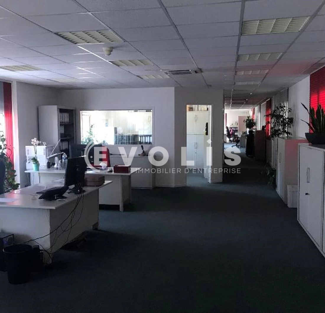 Photo 3 – location Entrepôts / activités	SAINT SOUPPLETS (77165)