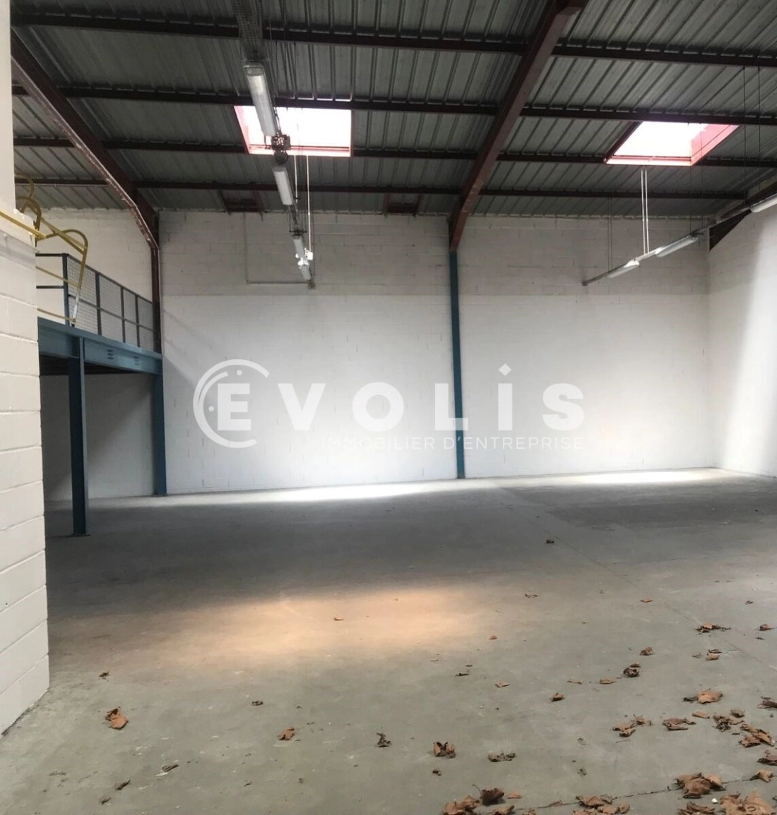 Photo 1 – location Entrepôts / activités	SAINT SOUPPLETS (77165)