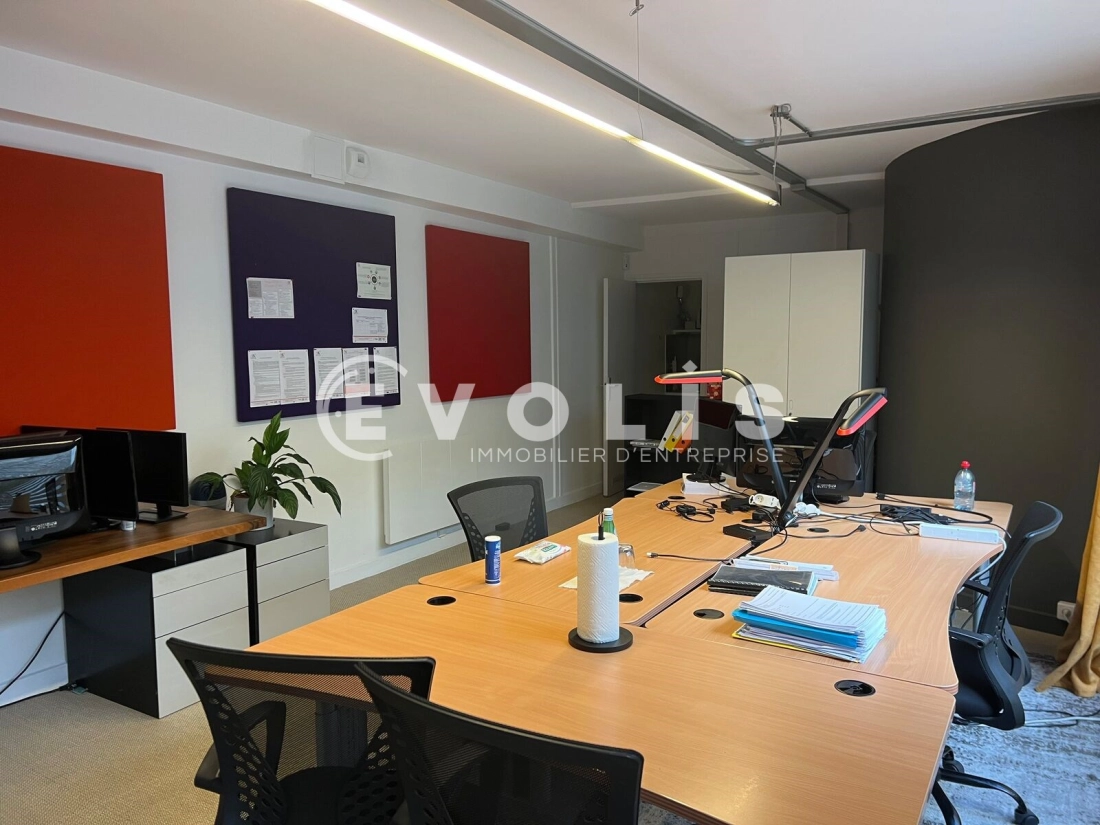 Photo 1 – vente bureaux	PARIS (75013)