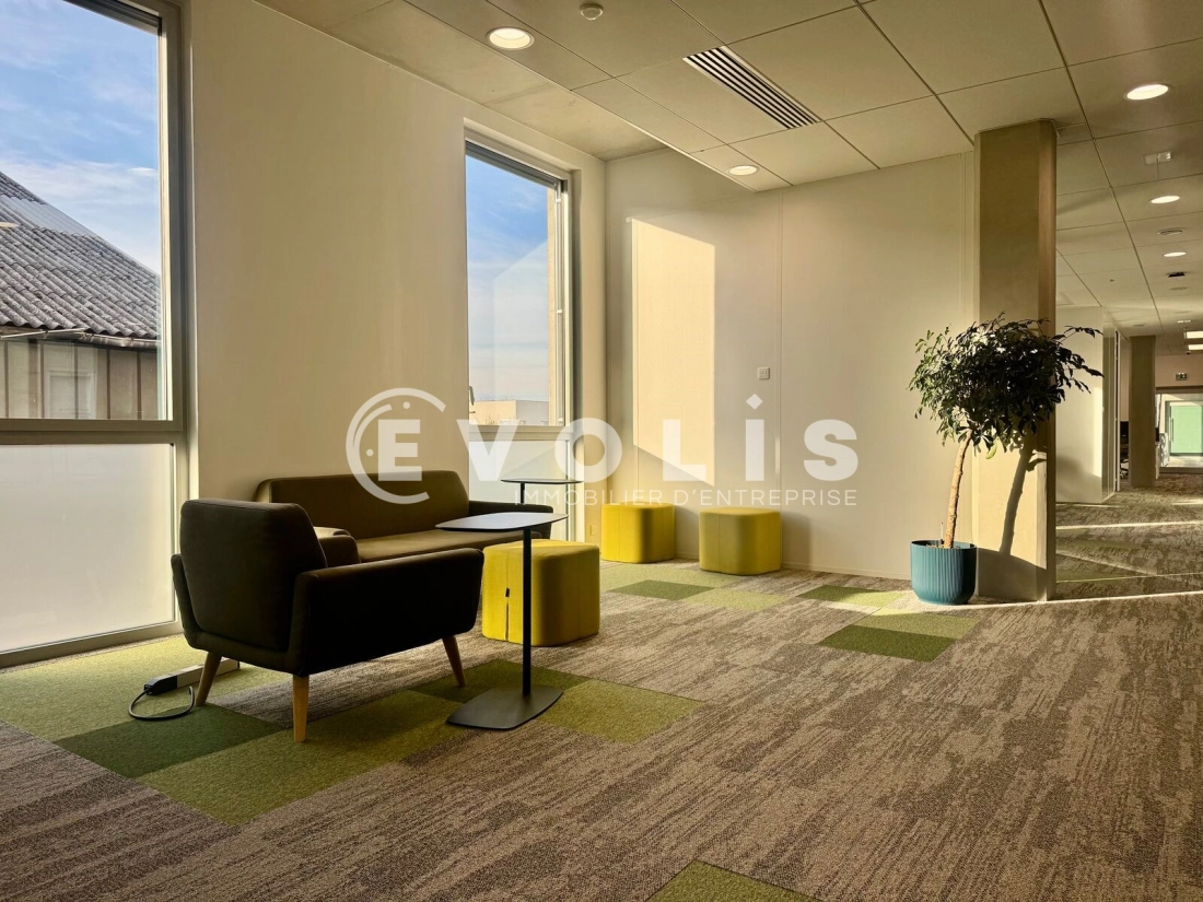 Photo 2 – location bureaux	VILLEURBANNE (69100)
