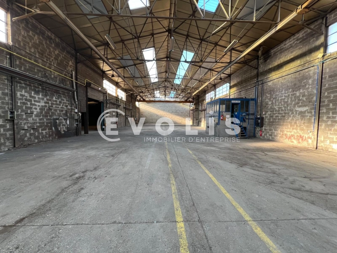 Photo 7 – vente Entrepôts / activités	RILLIEUX LA PAPE (69140)