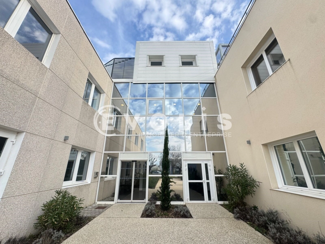 Photo 1 – vente bureaux	BRON (69500)
