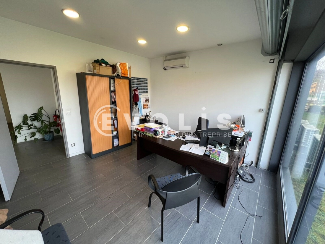 Photo 13 – location Entrepôts / activités	BOURGOIN JALLIEU (38300)