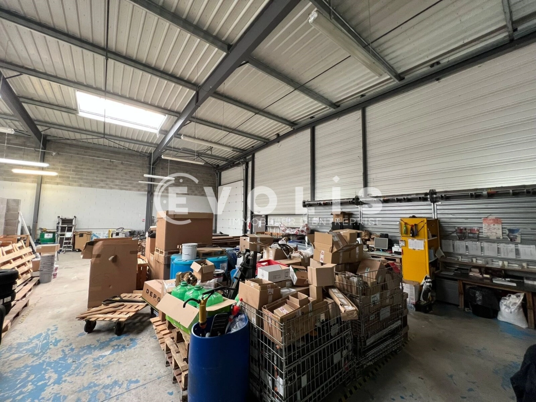 Photo 5 – location Entrepôts / activités	BOURGOIN JALLIEU (38300)