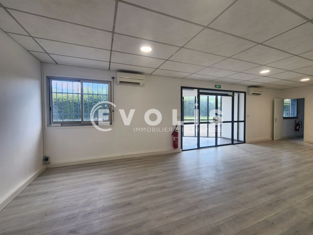 Photo 14 – vente Entrepôts / activités	VILLEURBANNE (69100)