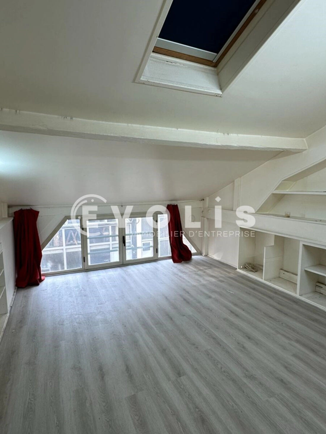 Photo 2 – location bureaux	PARIS (75020)
