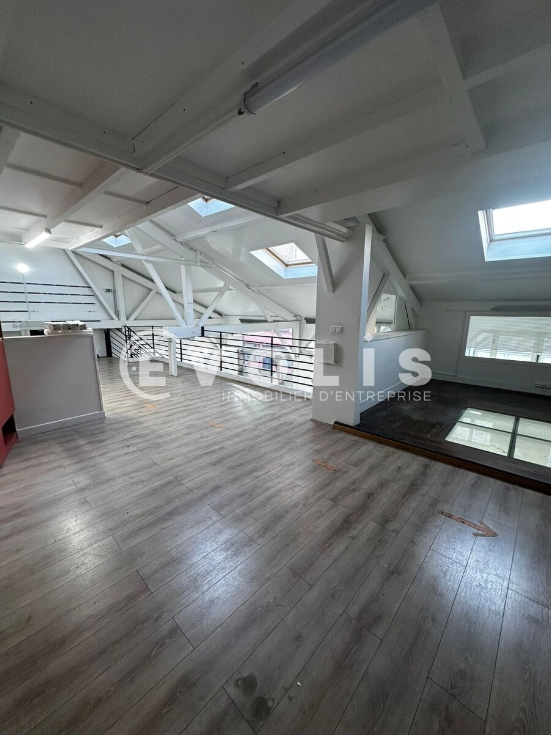 Photo 3 – location bureaux	PARIS (75020)