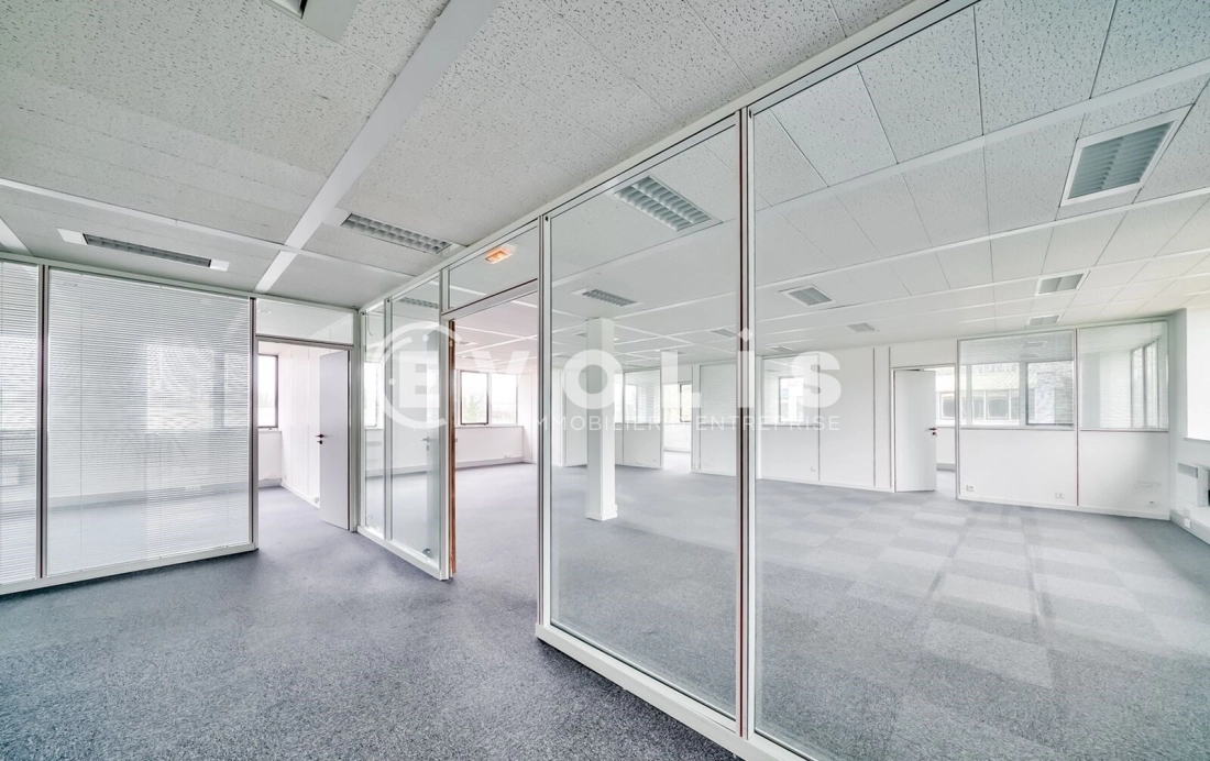 Photo 3 – location bureaux	SAINT THIBAULT DES VIGNES (77400)