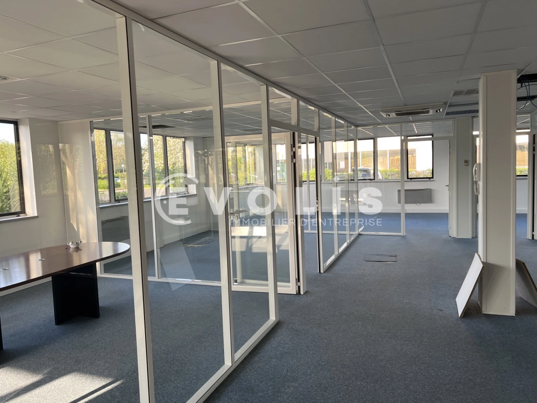 Photo 5 – location bureaux	SAINT THIBAULT DES VIGNES (77400)
