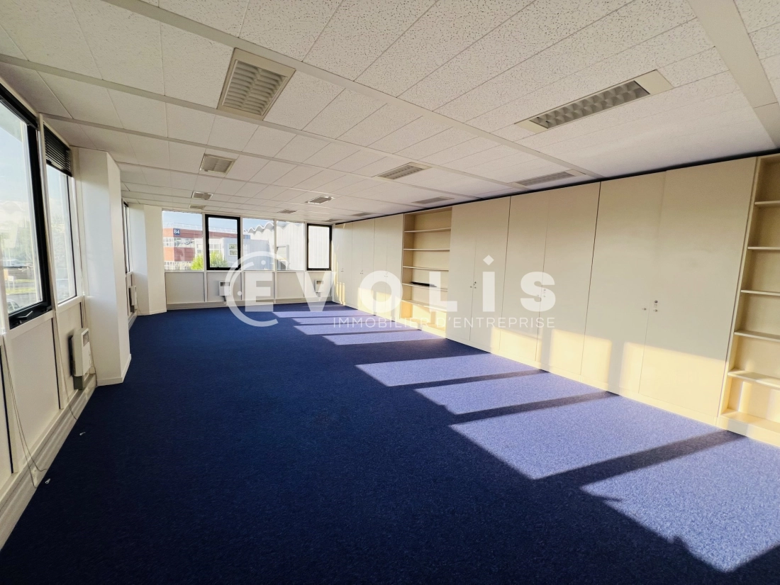 Photo 12 – location bureaux	SAINT THIBAULT DES VIGNES (77400)