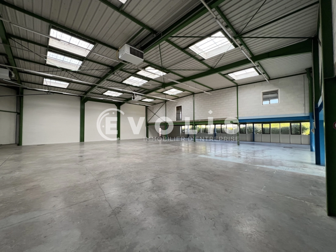 Photo 7 – location Entrepôts / activités	SAINT THIBAULT DES VIGNES (77400)