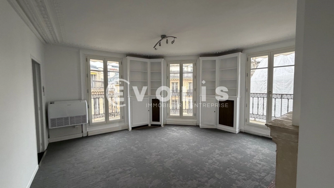 Photo 1 – location bureaux	PARIS (75002)