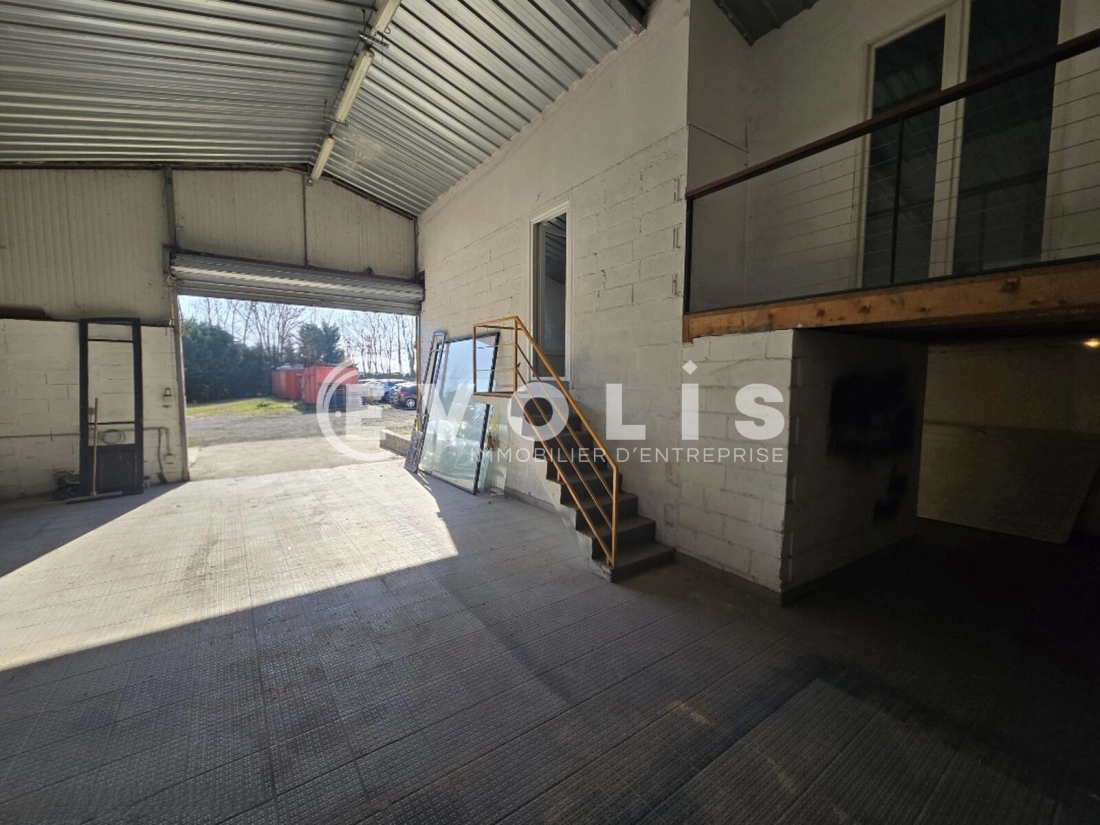 Photo 3 – location Entrepôts / activités	ANGERVILLE (91670)