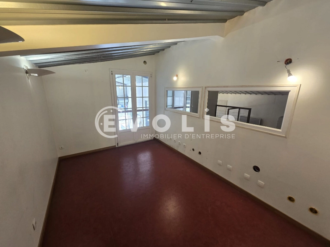 Photo 9 – location Entrepôts / activités	ANGERVILLE (91670)