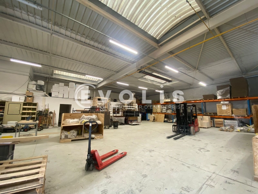 Photo 5 – location Entrepôts / activités	CHAMPIGNY SUR MARNE (94500)