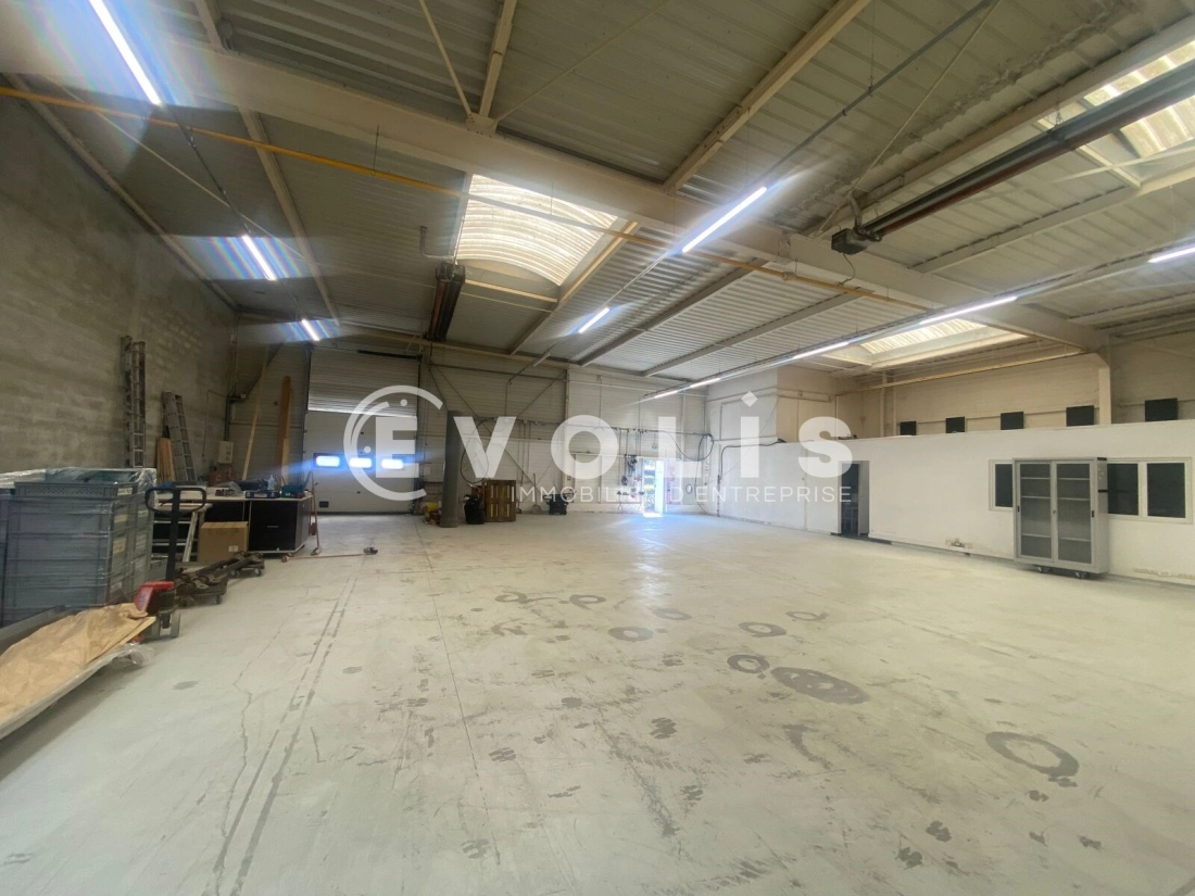 Photo 2 – location Entrepôts / activités	CHAMPIGNY SUR MARNE (94500)