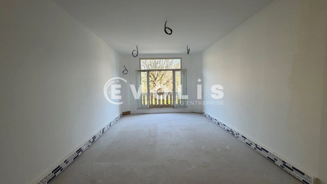 Photo 5 – vente bureaux	PARIS (75008)