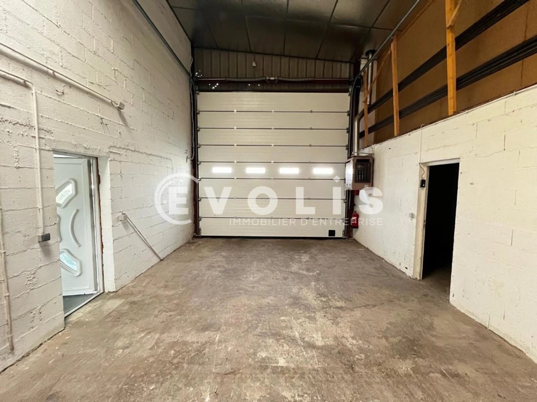 Photo 4 – location Entrepôts / activités	SAINT MICHEL SUR ORGE (91240)